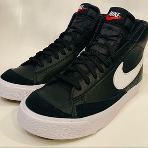 Nike Boys Blazer Mid ’77 Sneakers